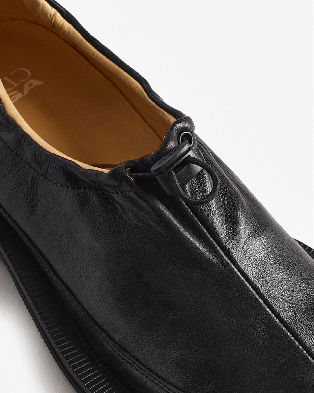 Slipper X VIGA - Black