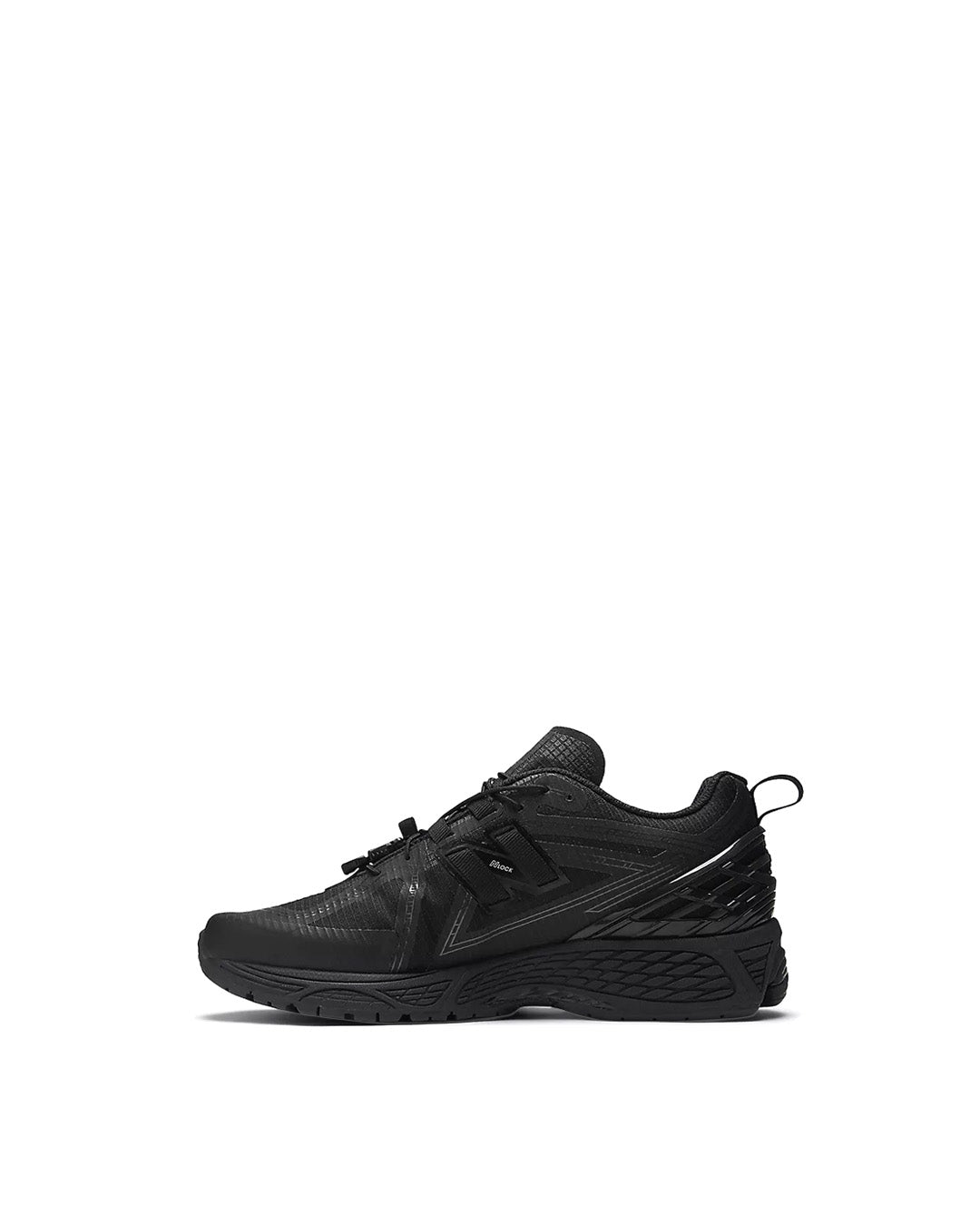 1906R - Black/Dark Silver Metallic/Black Cement