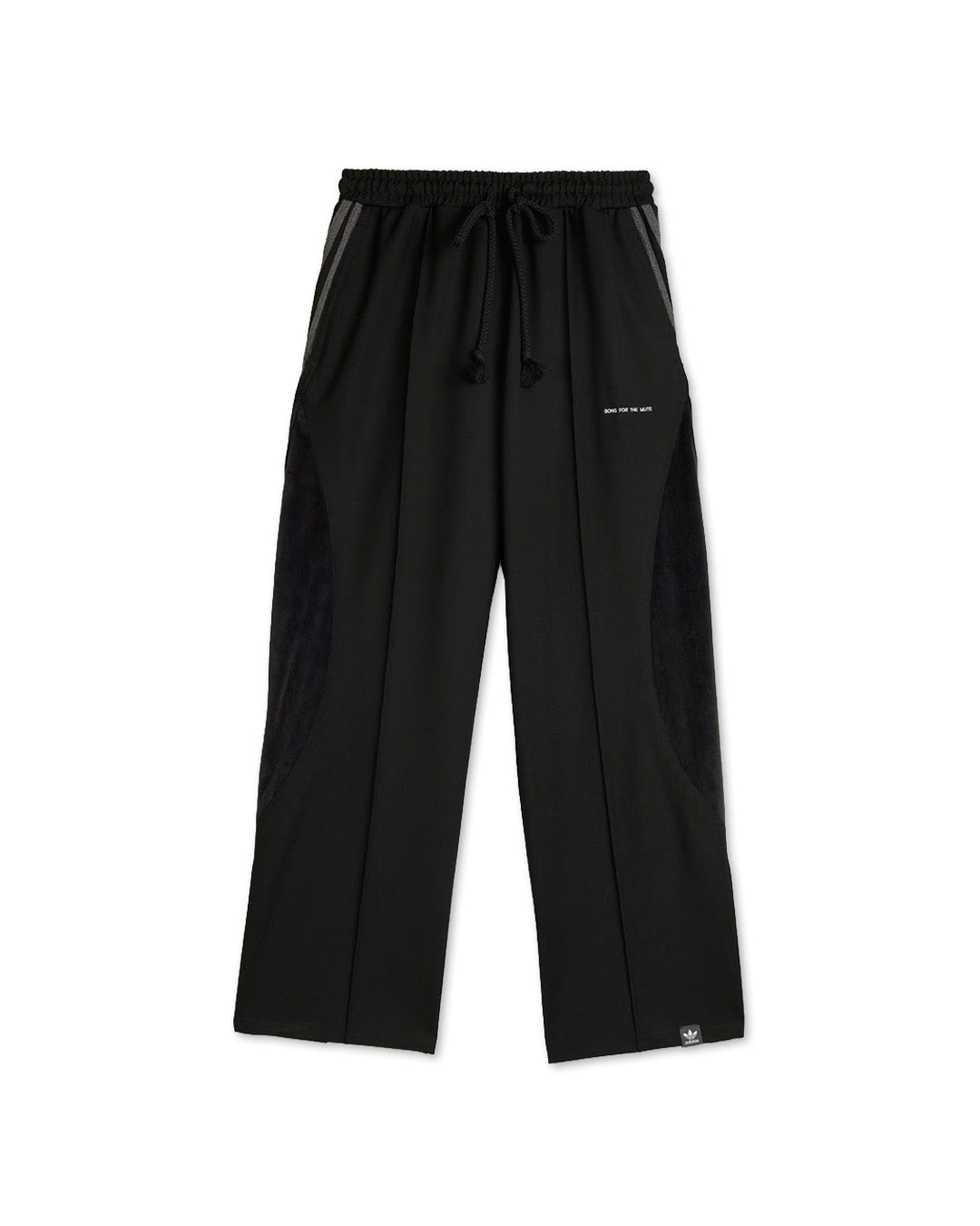 Black Pants x SONG FOR THE MUTE – Working Title