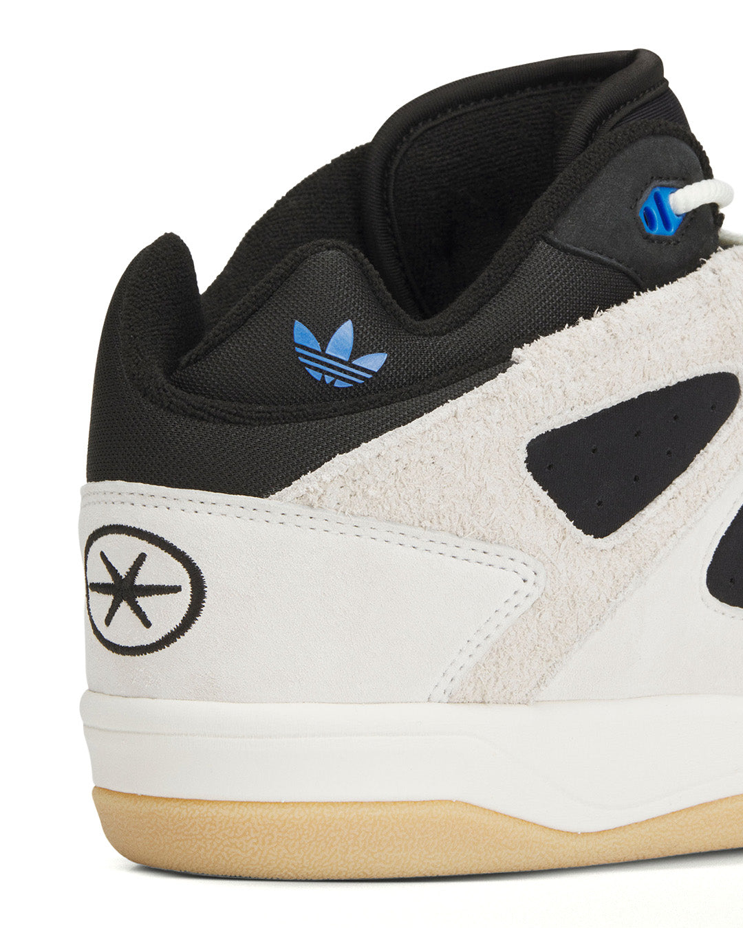 BadBo 1.0 X BAD BUNNY - Off-White/Core Black/Gum