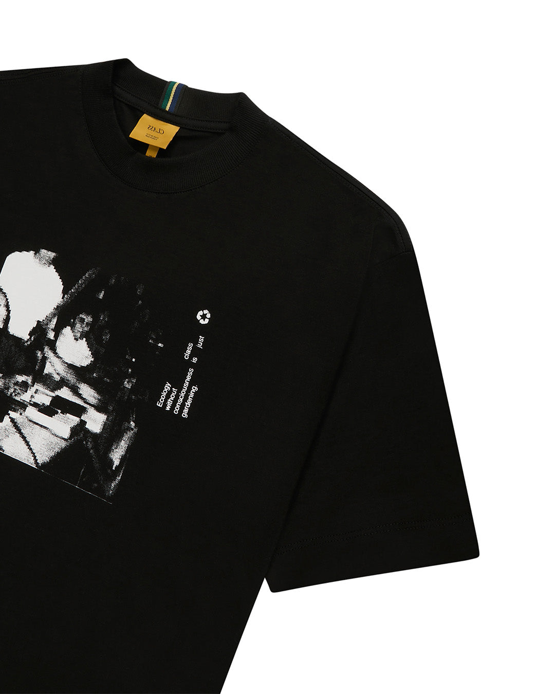 Black 'Tuirá' Tee