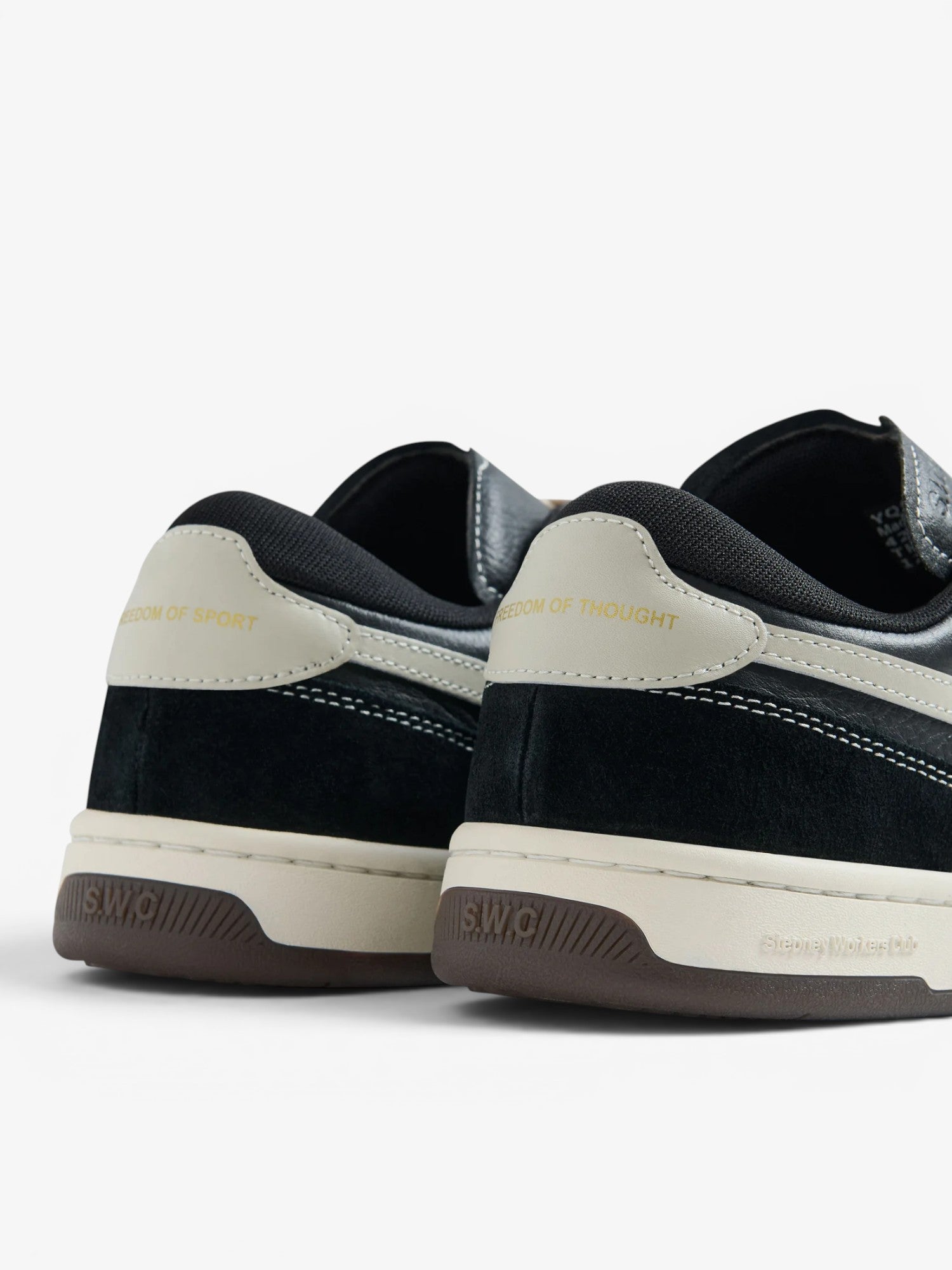 Casson S-Strike Leather Suede - Black