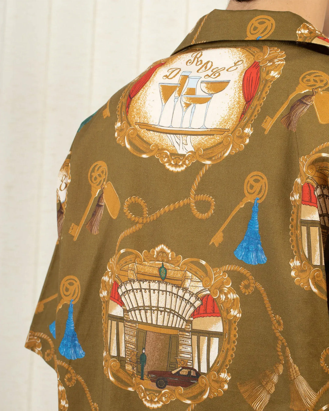 Kaki La Chemise Grand Hotel