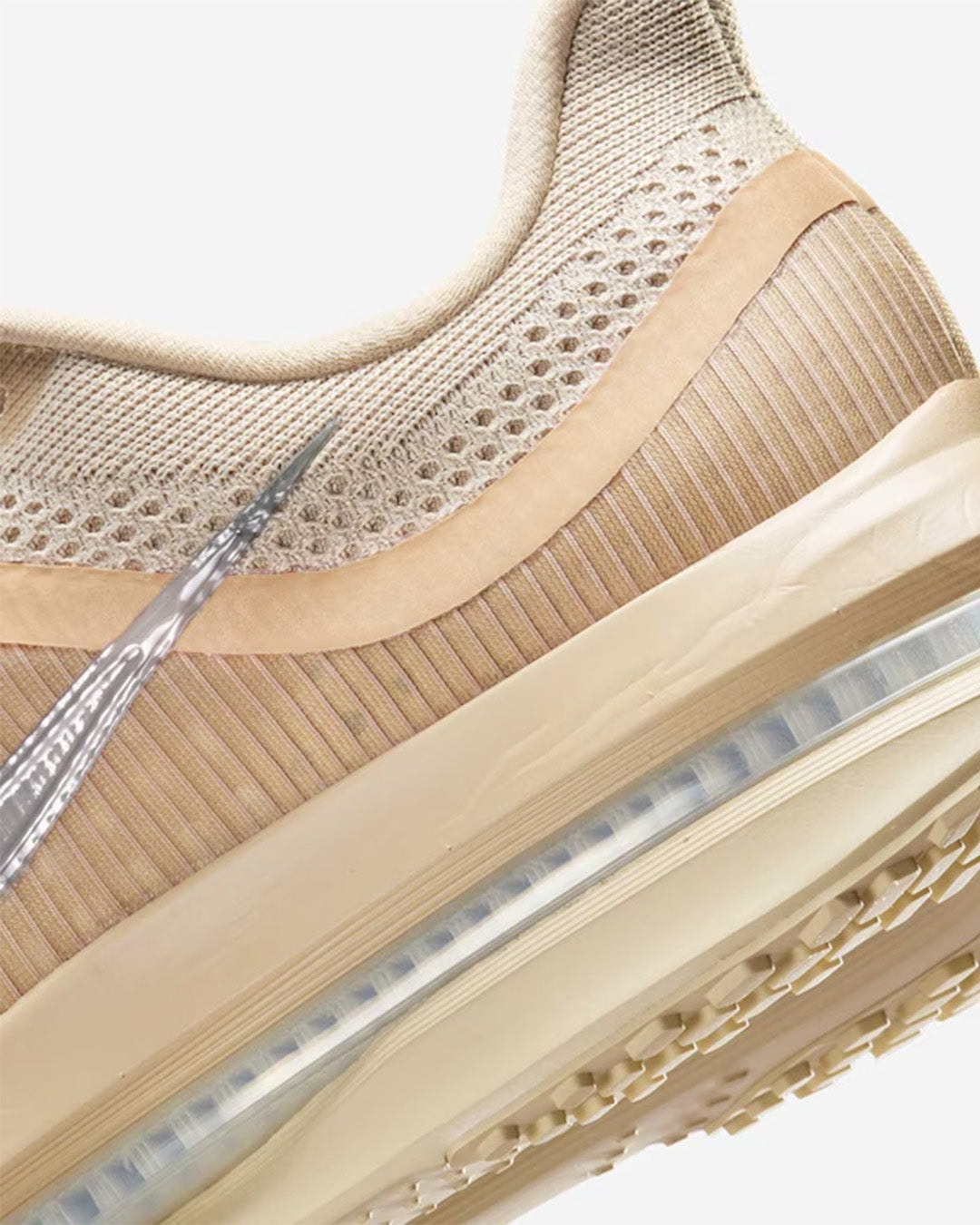 Pegasus Premium - Mushroom/Metallic Silver/White