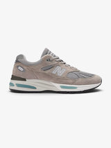 Made in UK 991v2 - Dove/Alloy/Silver