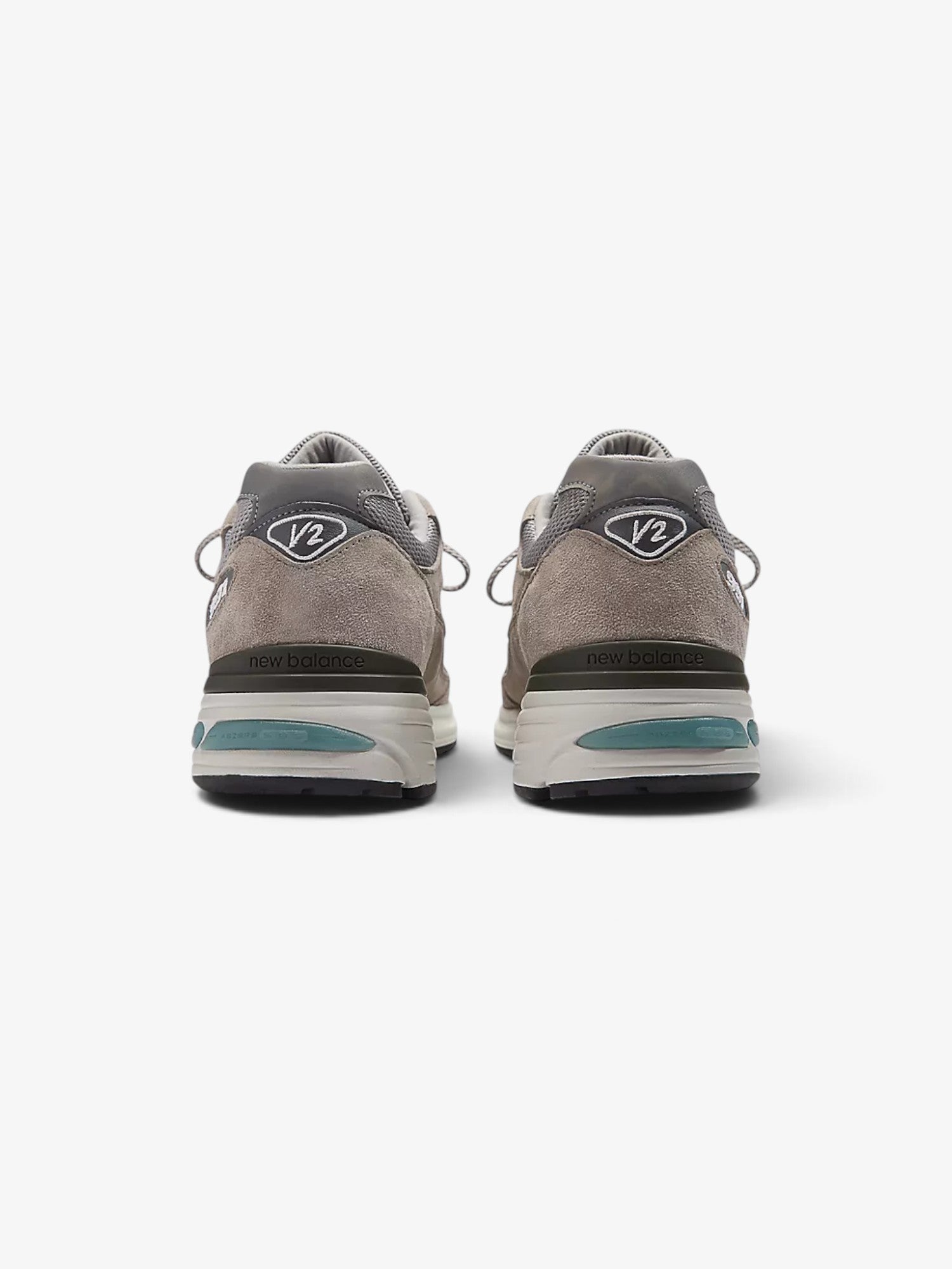 Made in UK 991v2 - Dove/Alloy/Silver