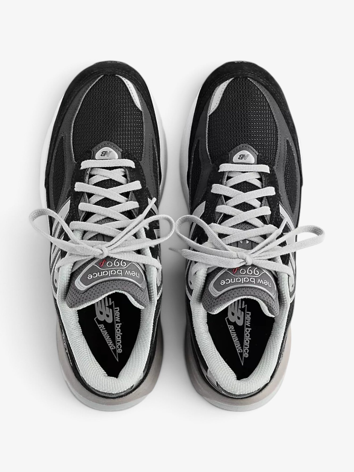 Made in USA 990v6 - Black/White