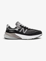 Made in USA 990v6 - Black/White