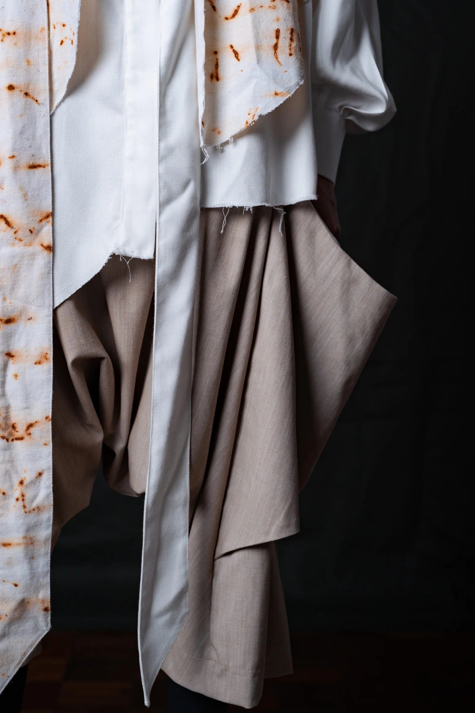 Beige 'Poketto' shorts